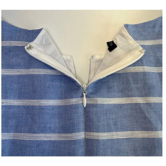 Talbots Womens Size 8 P Blue/White Striped Linen Blend Crochet V Neck - Picture 10 of 12